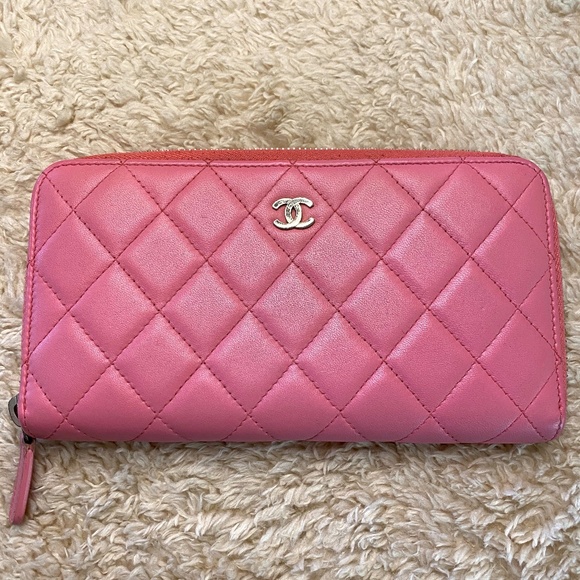 Chanel Pink Quilted Lambskin Zippy Wallet - Picture 3 of 10